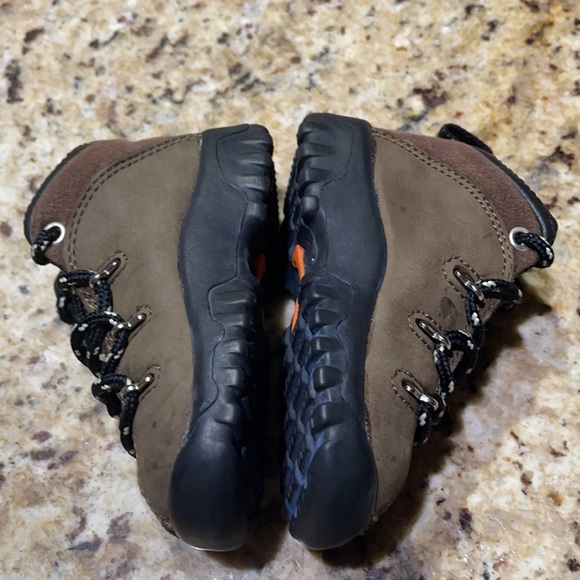 Nike Toddler boots - Picture 2 of 7